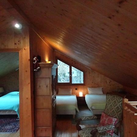 Les Nereides Studios Et Appartements Brides Les Bains Экстерьер фото