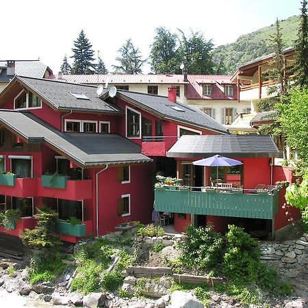 Les Nereides Studios Et Appartements Brides Les Bains Экстерьер фото