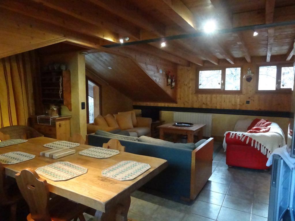 Les Nereides Studios Et Appartements Brides Les Bains Экстерьер фото