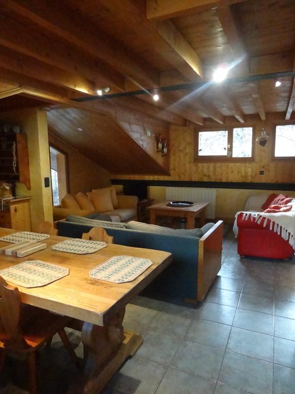 Les Nereides Studios Et Appartements Brides Les Bains Экстерьер фото