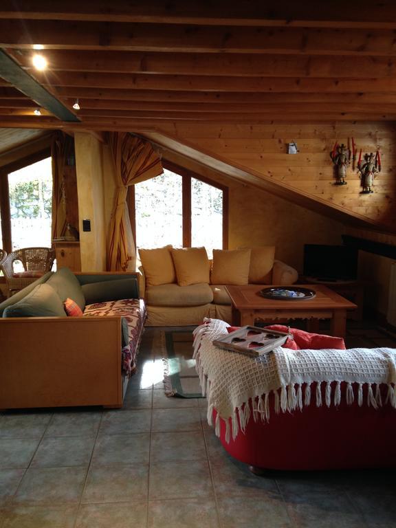 Les Nereides Studios Et Appartements Brides Les Bains Экстерьер фото