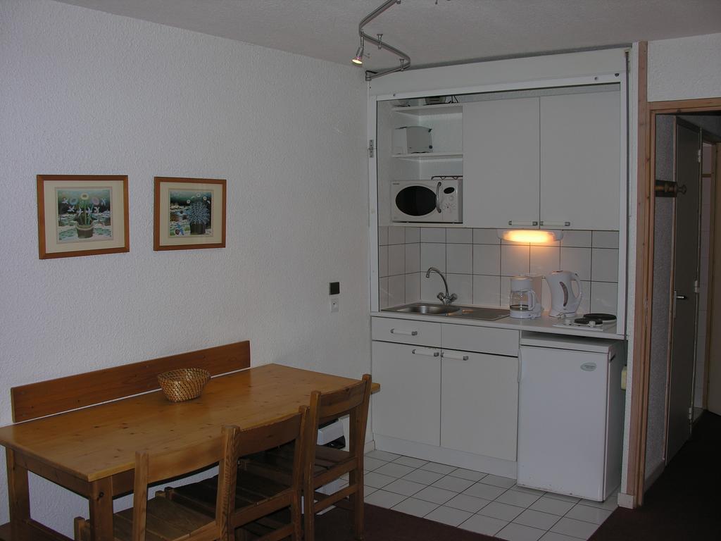 Les Nereides Studios Et Appartements Brides Les Bains Экстерьер фото